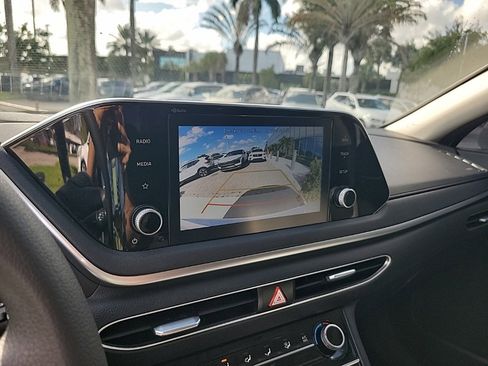 Used 2021 Hyundai Sonata SE image 23