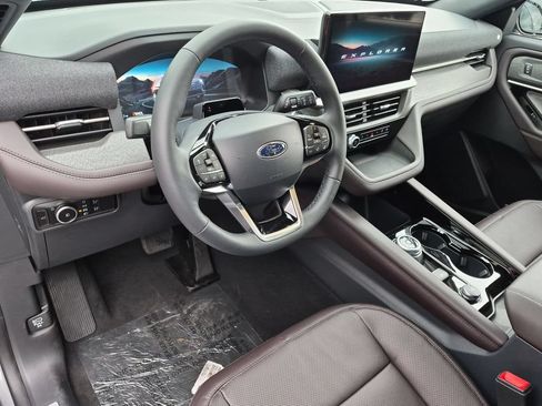 New 2026 Ford Explorer Platinum w/ LUX Leather Package AWD/4WD image 10