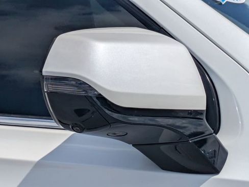 Used 2025 Chevrolet Tahoe High Country w/ Sun And Tow Package RWD image 11