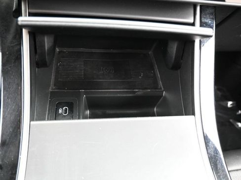 Used 2025 Land Rover Range Rover Velar Dynamic SE AWD/4WD image 27