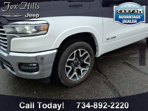 Used 2025 RAM 1500 Laramie AWD/4WD image 5