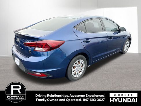 Used 2019 Hyundai Elantra SE image 9
