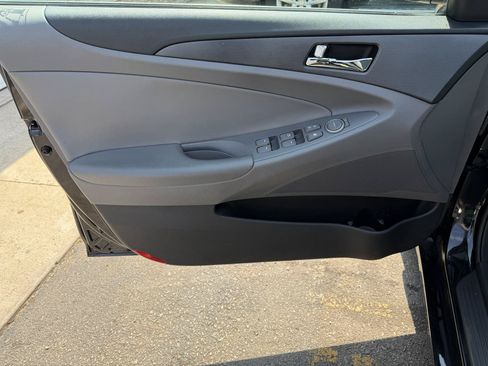Used 2013 Hyundai Sonata GLS w/ Popular Equipment Pkg FWD image 12