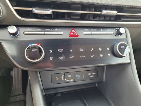 New 2025 Hyundai Sonata Limited image 10