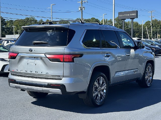 Used 2025 Toyota Sequoia Capstone AWD/4WD image 8