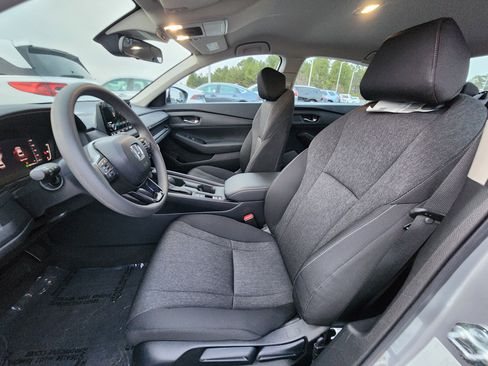 Certified 2025 Honda Accord LX image 16