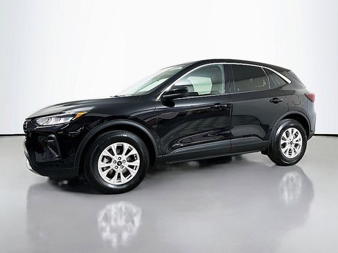 Used 2023 Ford Escape Active w/ Tech Pack #2 image 3