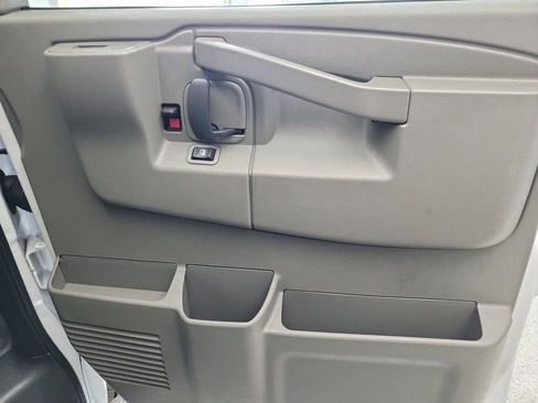 Certified 2024 GMC Savana 2500 w/ Driver Convenience Package image 18