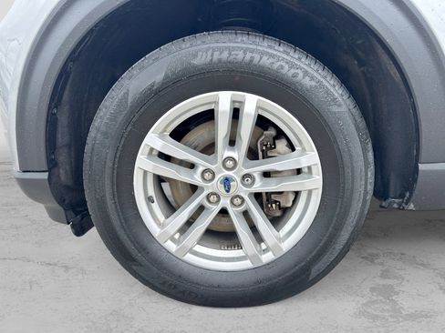 Certified 2023 Ford Explorer XLT AWD/4WD image 16