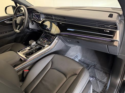 Certified 2025 Audi Q7 2.0T Premium Plus w/ Premium Plus Package AWD/4WD image 32