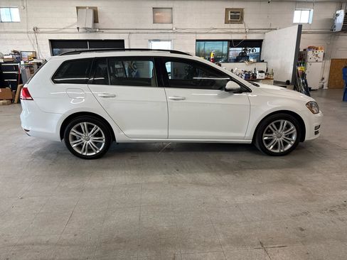 Used 2015 Volkswagen Golf TDI SE image 96