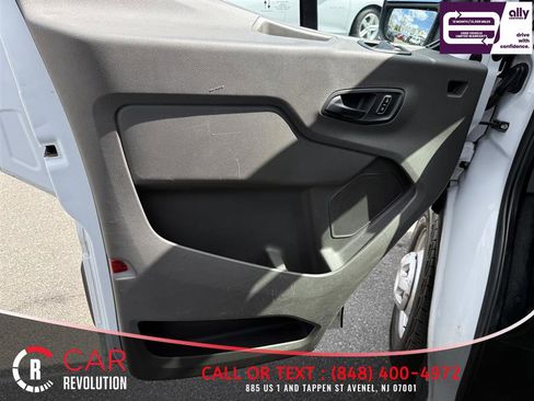 Used 2023 Ford Transit 250 148 High Roof AWD image 21