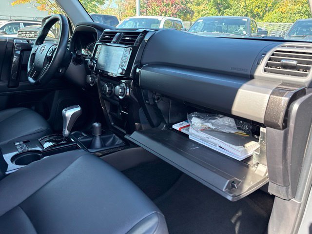 Used 2024 Toyota 4Runner TRD Off-Road Premium w/ Off Road Premium Plus Package AWD/4WD image 29