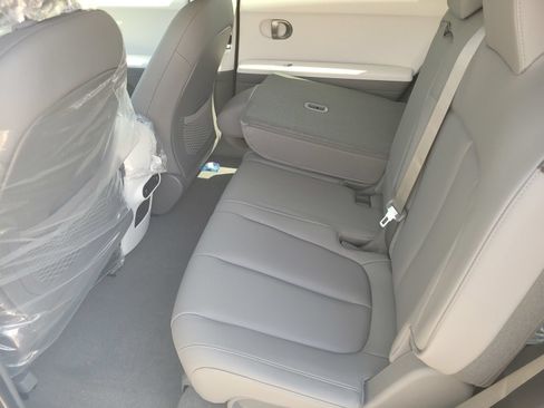 New 2026 Hyundai Ioniq 5 SEL RWD image 9