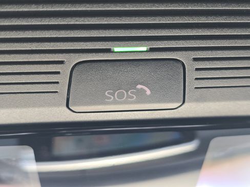 New 2026 Volkswagen Atlas Cross Sport SE image 26