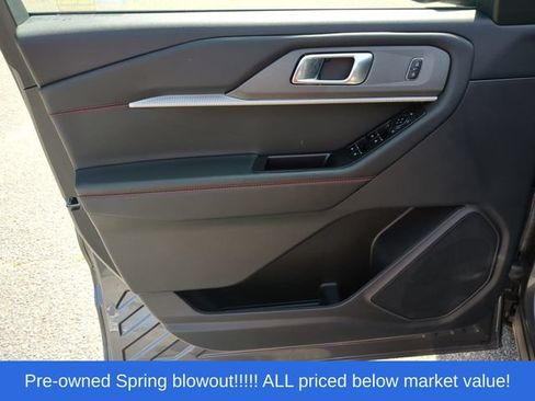 Used 2025 Ford Explorer ST-Line w/ ST-Line Street Pack AWD/4WD image 20
