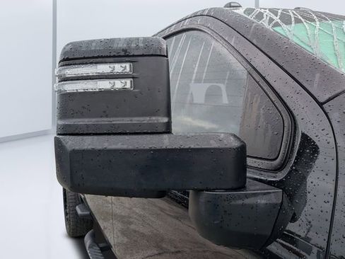 Used 2022 Chevrolet Silverado 3500 LTZ w/ LTZ Plus Package image 11