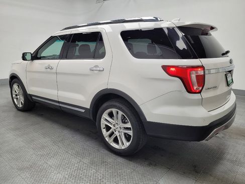 Used 2016 Ford Explorer Limited image 3