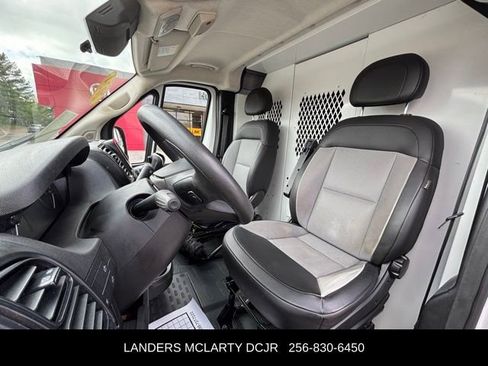 Used 2024 RAM ProMaster 2500 w/ Convenience Group image 22