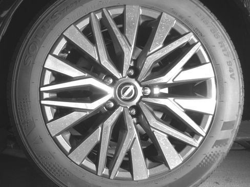 Used 2025 Nissan Altima 2.5 SV FWD image 17