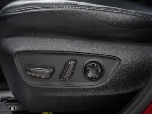 Used 2021 Toyota Highlander Platinum image 44