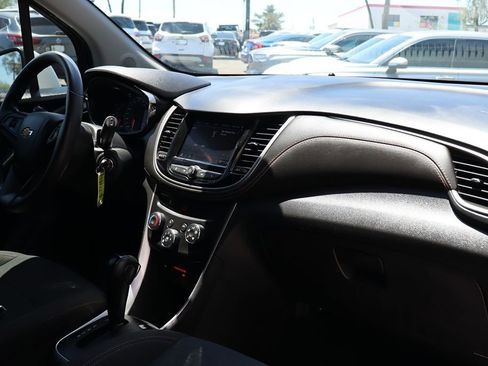 Used 2020 Chevrolet Trax LS w/ Tint and Cruise Package FWD image 35
