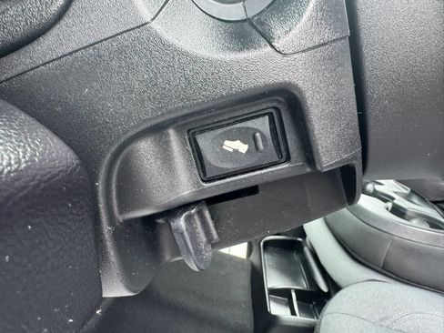 Used 2021 RAM 2500 Big Horn w/ Level 1 Equipment Group AWD/4WD image 18