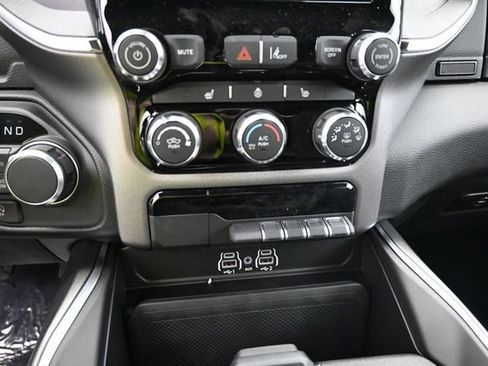New 2026 RAM 1500 4x4 Crew Cab image 20
