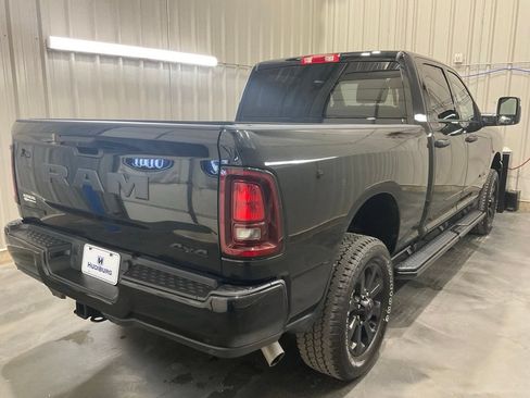 Used 2025 RAM 2500 Big Horn AWD/4WD image 20