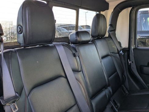 Used 2020 Jeep Gladiator Rubicon image 18