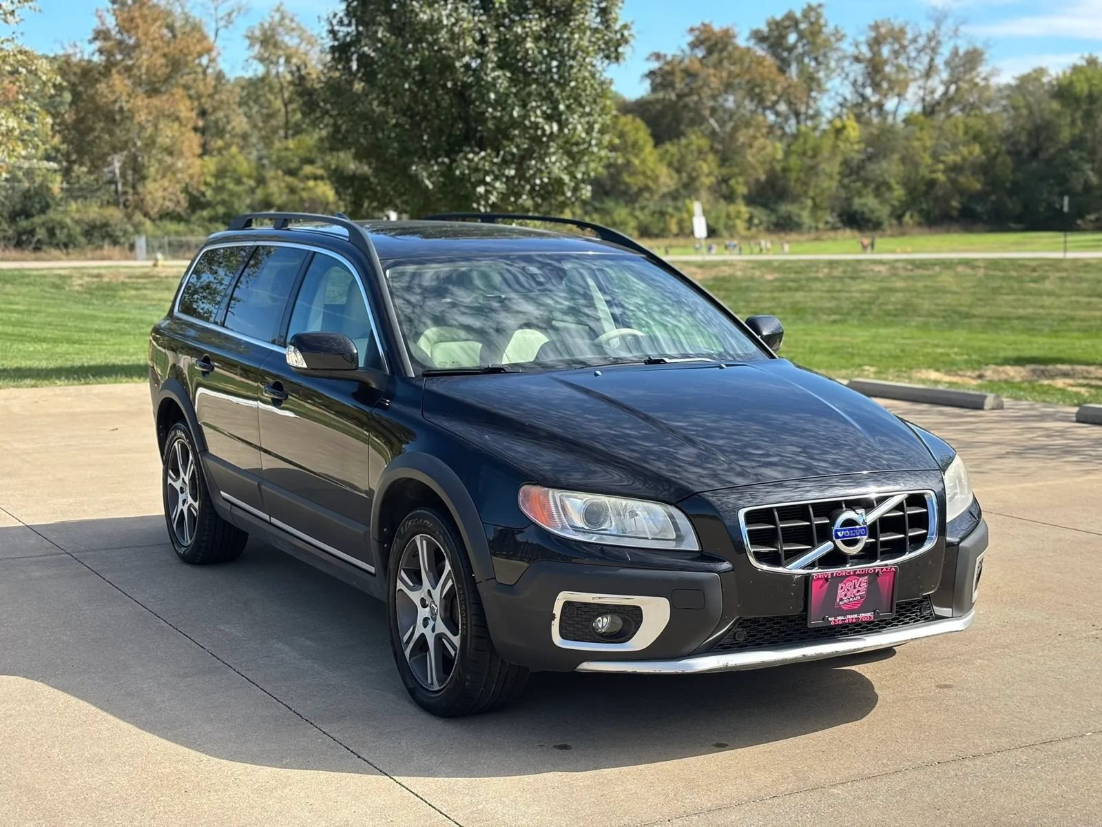 Used 2013 Volvo XC70 T6 AWD/4WD image 7