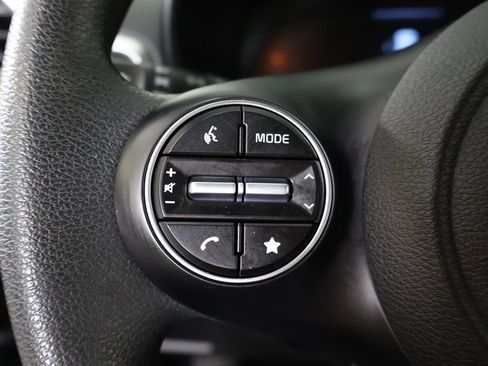 Used 2025 Kia Soul LX w/ LX Technology Package image 38