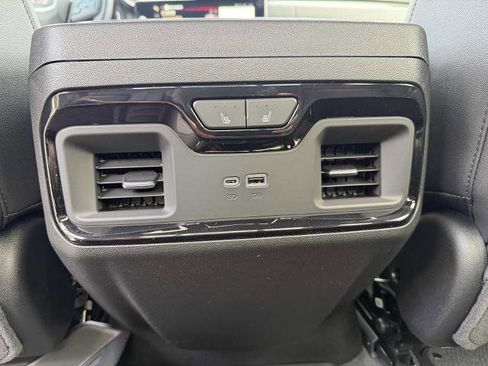 New 2026 GMC Sierra 2500 AT4 w/ AT4 Premium Plus Package image 24