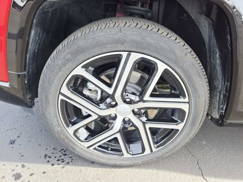 Used 2024 Jeep Compass Limited w/ Elite Group image 18