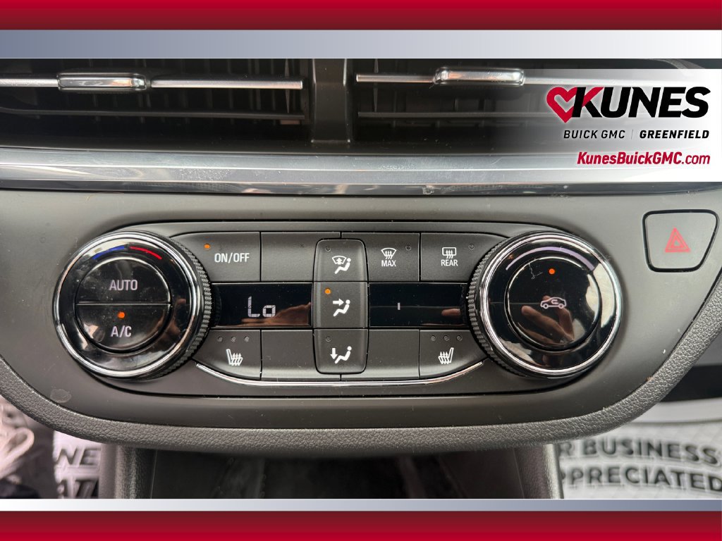 Used 2024 Buick Envista Preferred w/ Convenience I Package FWD image 28