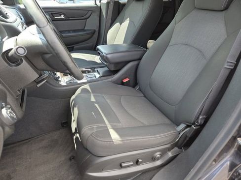 Certified 2016 Chevrolet Traverse LT w/ Style and Technology Package FWD image 27