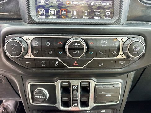 Used 2020 Jeep Wrangler Unlimited Sport AWD/4WD image 16