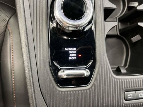 Used 2026 Jeep Cherokee Limited AWD/4WD image 30