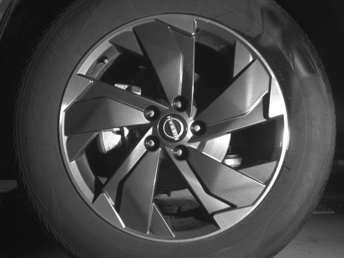 Used 2025 Nissan Rogue SV image 12