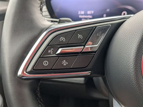 Used 2025 Buick Enclave Sport Touring AWD/4WD image 17