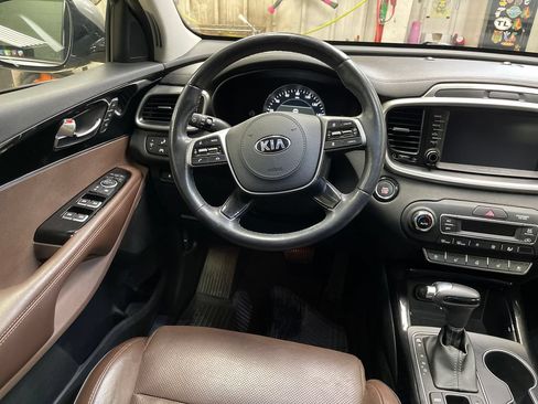 Used 2019 Kia Sorento SX w/ SX Touring Package AWD/4WD image 17