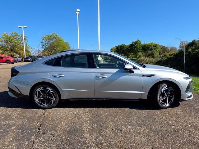 Certified 2026 Hyundai Sonata SEL AWD/4WD image 25