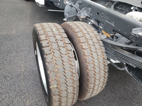 New 2026 RAM 5500 4x4 Crew Cab image 34