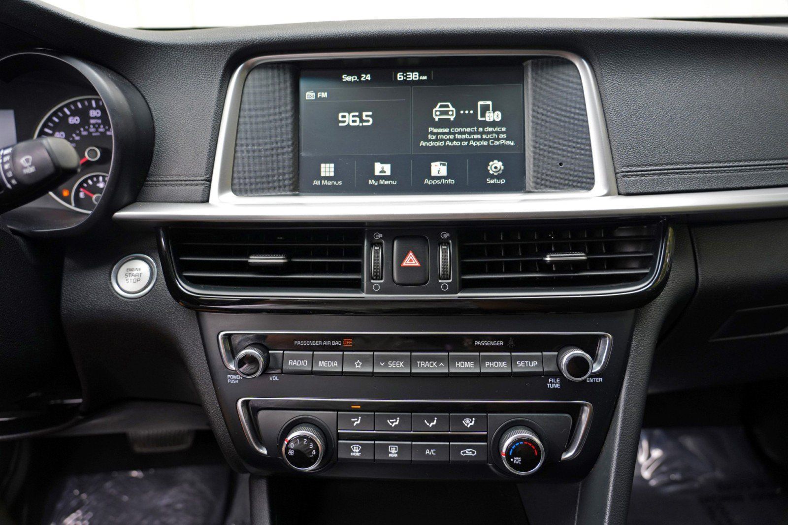Used 2020 Kia Optima SE FWD image 24