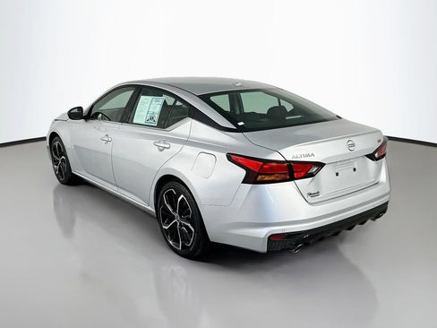 Used 2025 Nissan Altima 2.5 SR FWD image 5