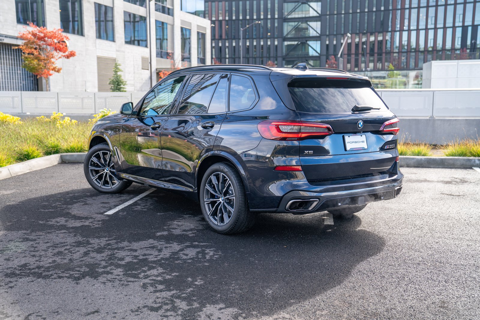 Used 2022 BMW X5 M50i w/ Executive Package AWD/4WD image 3