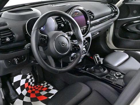 Used 2022 MINI Cooper Clubman S w/ Driver Assistance Package image 11