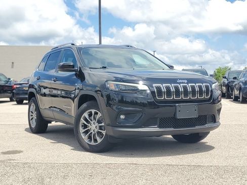 Used 2019 Jeep Cherokee Latitude Plus AWD/4WD image 37