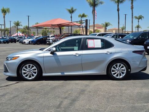 Used 2023 Toyota Camry LE FWD image 9