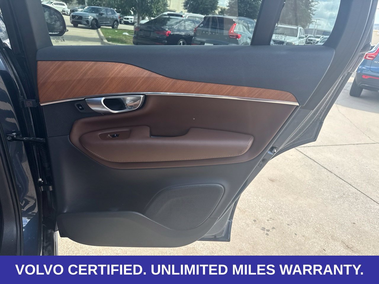 Used 2023 Volvo XC90 B6 Plus w/ Protection Package Premier AWD/4WD image 24